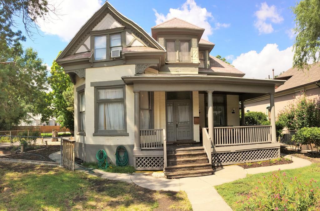 Historic Pugsley Manor House Villa Salt Lake City Room photo